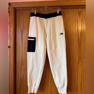 NWT The North Face Women's Off-White Sweatpants